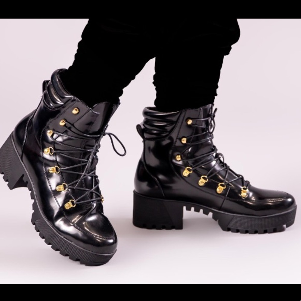 BOGO new black booties - Picture 4 of 4